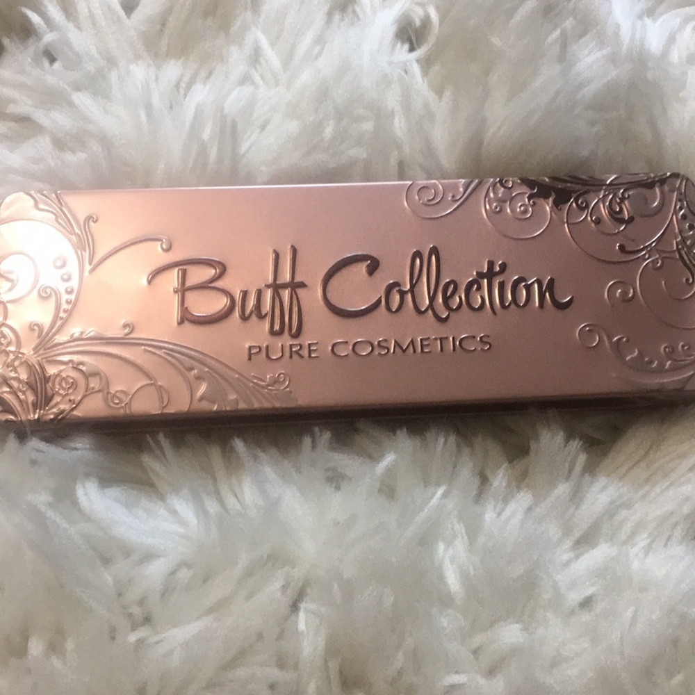Pure Cosmetics Buff collection Eyeshadow palette